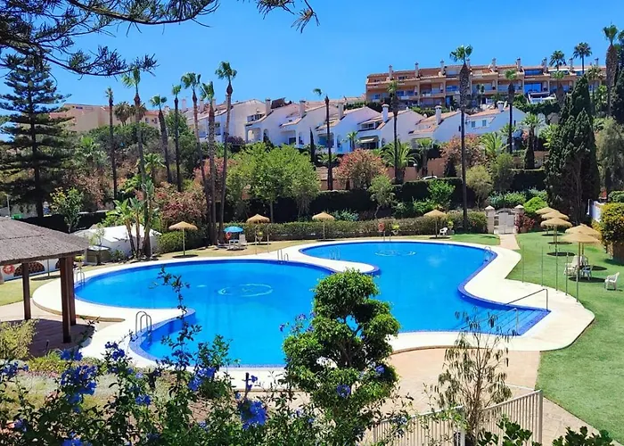 Benalgolf/Penthouse With Wonderful Sea Views