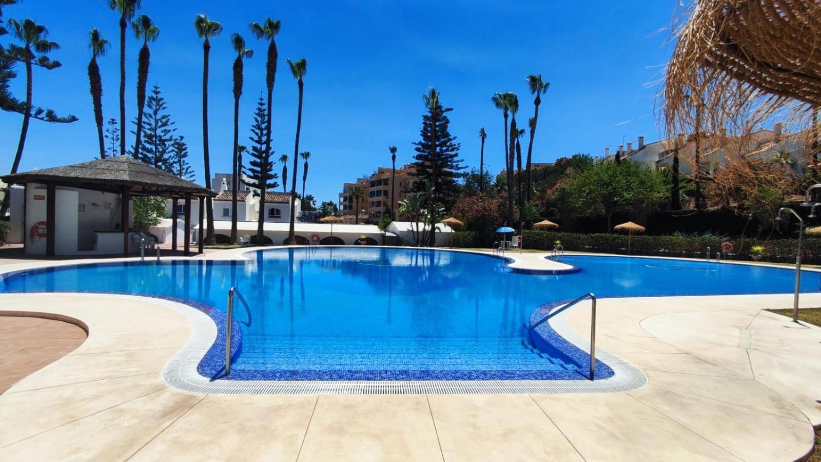 Benalgolf/penthouse With Wonderful Sea Views Appartement *